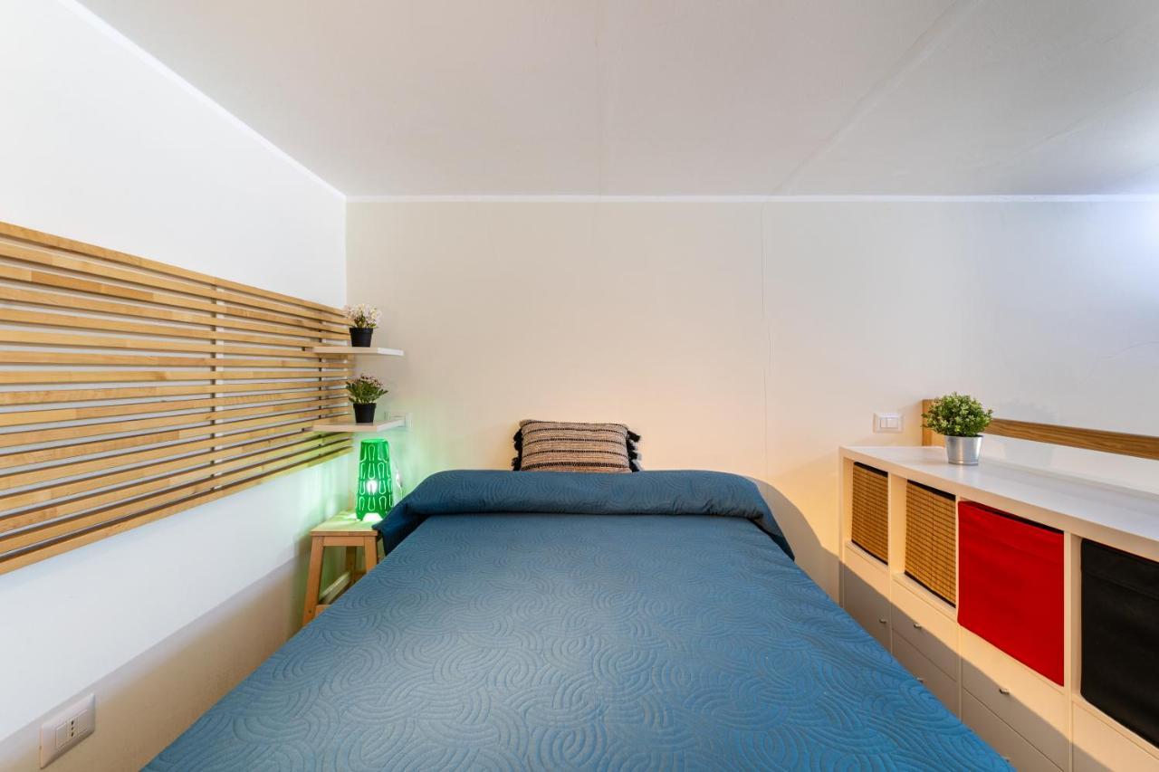 Giardini Naxos Lovely Flat In Front Of The Beach Екстер'єр фото